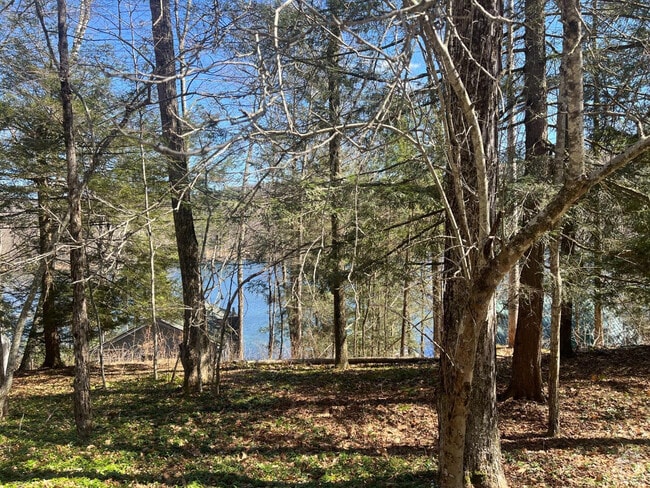 Building Photo - 105 McNamee Rd