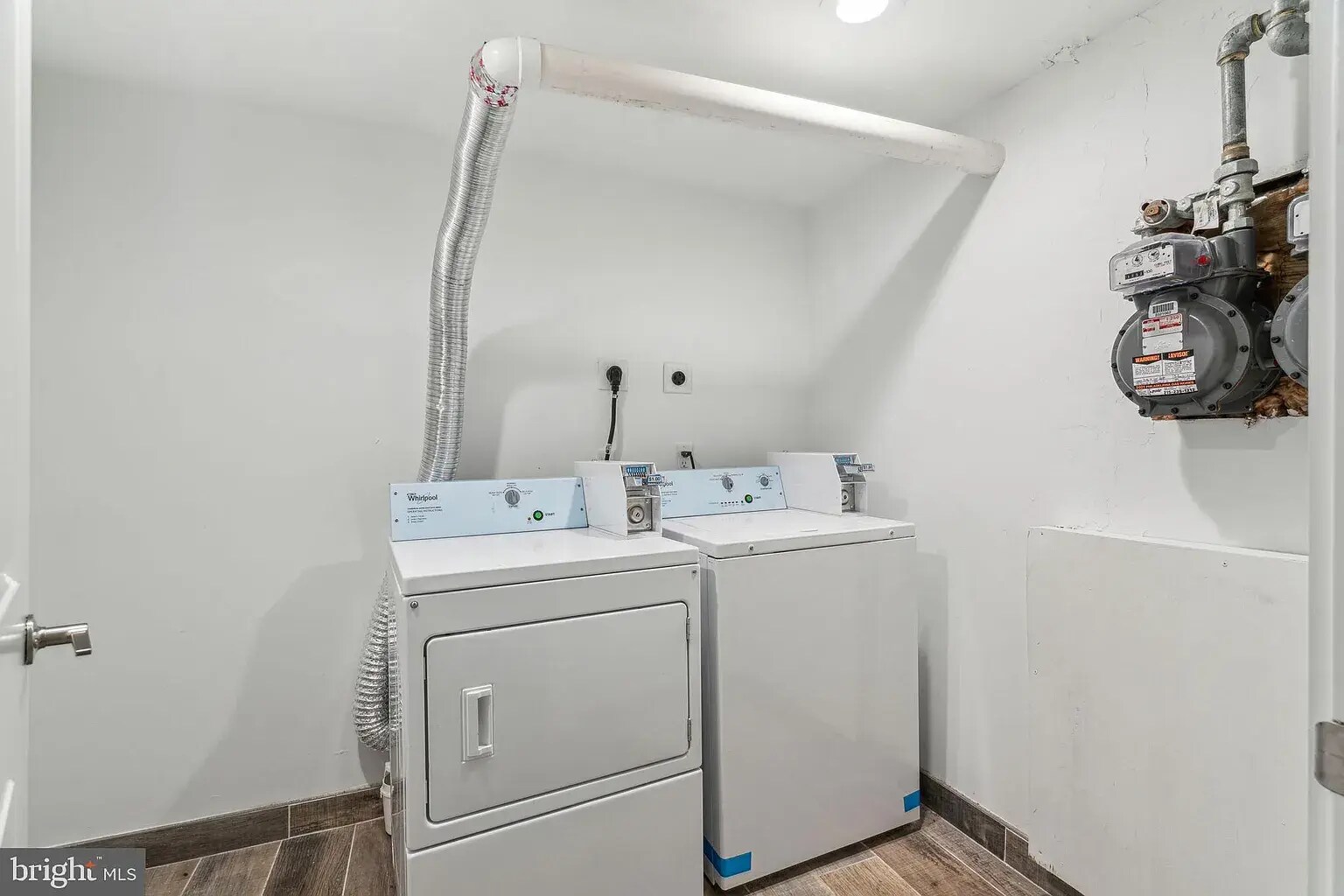 Building Photo - 2146 N Van Pelt St