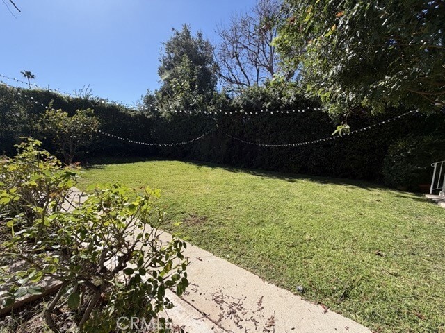 Building Photo - 15440 Dickens St