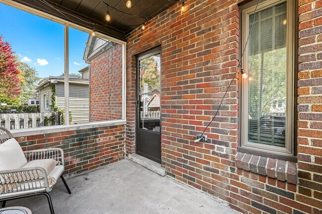 Building Photo - 522 W Hudson Ave