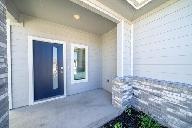 Building Photo - 225 New Hampton Wy