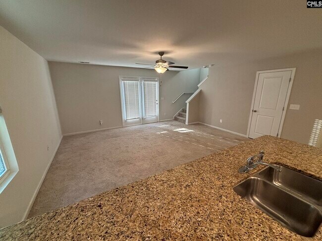 Building Photo - 140 Kings Parish Ct