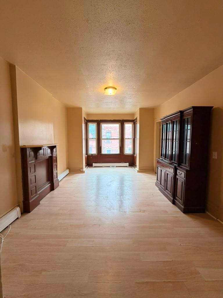 Building Photo - 381 8th St