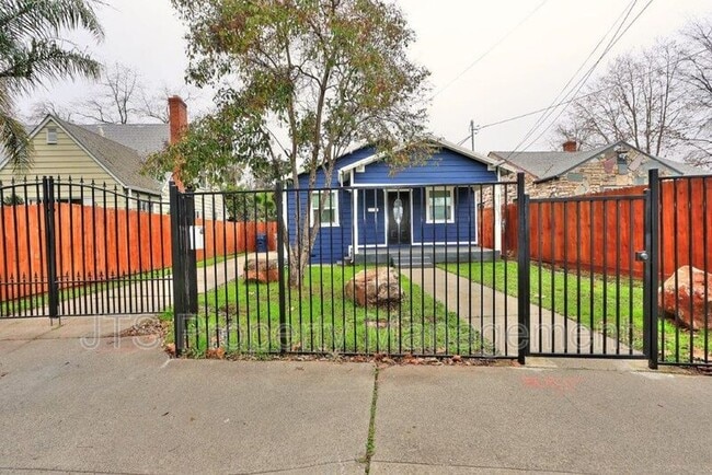 Building Photo - 3808 38th St