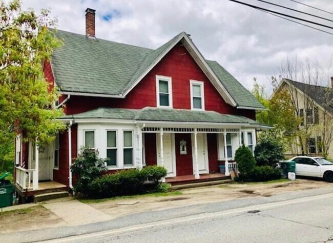 Primary Photo - 40 Lincoln St