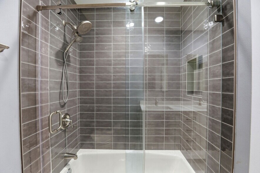 Building Photo - 30845 Catarina Dr