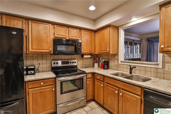 Building Photo - 3602 Brandford Ct