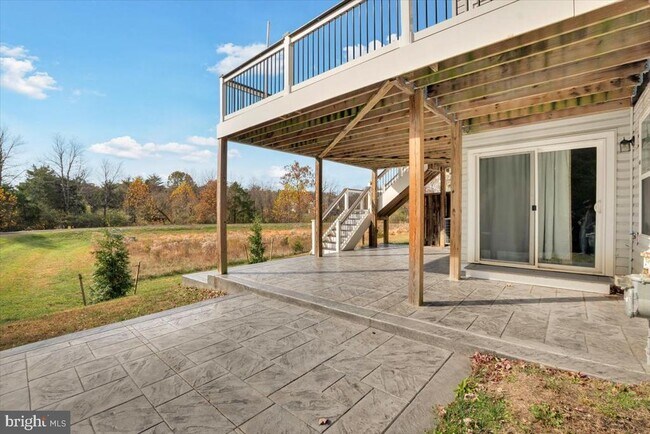 Building Photo - 41625 Broxbourne Terrace