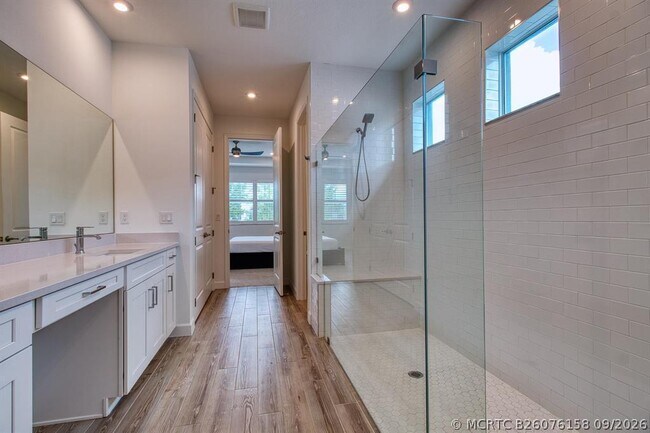 Building Photo - 10407 SW Aquila Wy