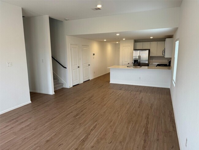 Building Photo - 27006 Breakaway Ln