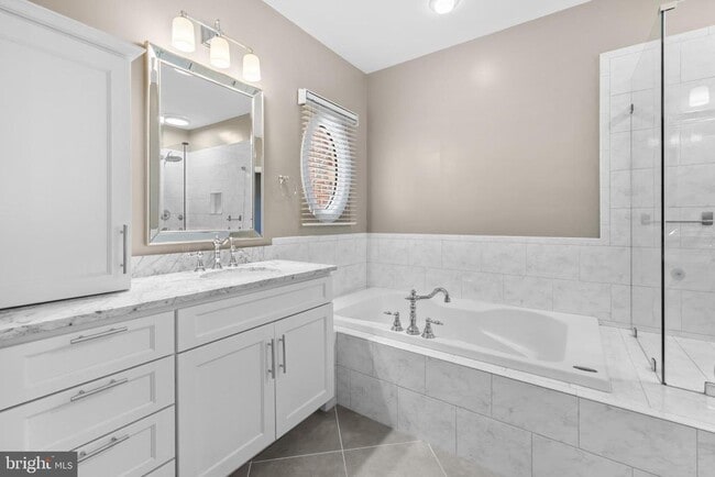 Building Photo - 5274 Pocosin Ln