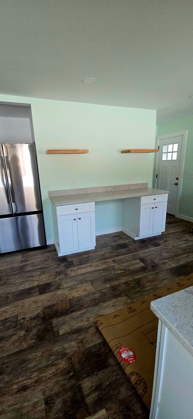 Building Photo - 111 Zandhoek Rd