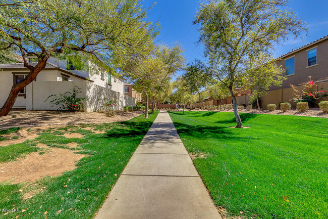 Power Ranch Walking Trails - 3907 S Vineyard Ave