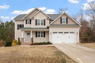 Building Photo - Charming 4 Bed, 3Bath in Clayton, NC