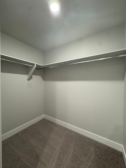 Building Photo - 3990 E Fossil Way