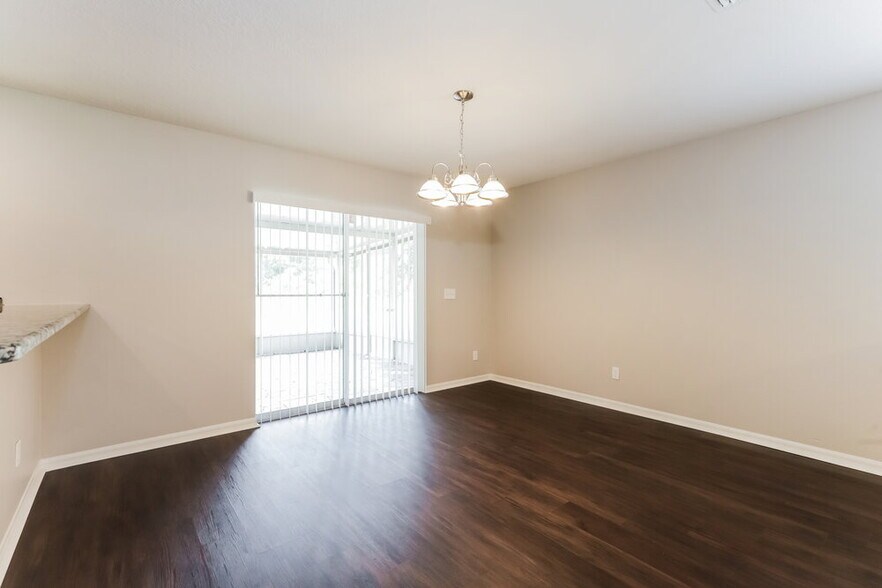 Building Photo - 10904 Golden Silence Dr
