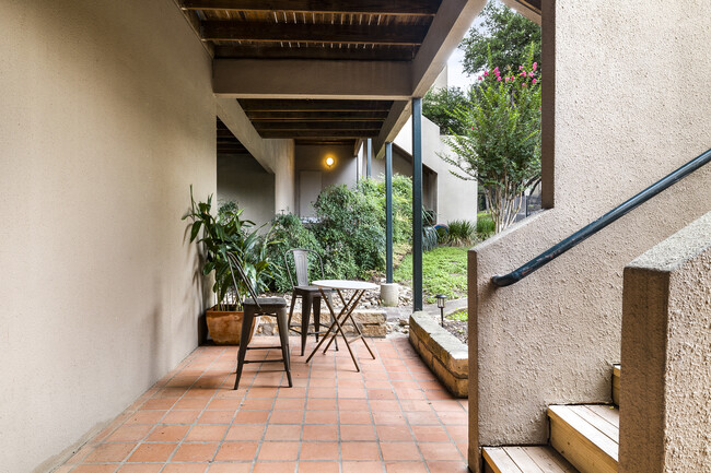Building Photo - 1707 Spyglass Dr