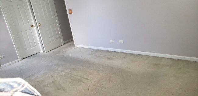 Building Photo - 124 E Bailey Rd