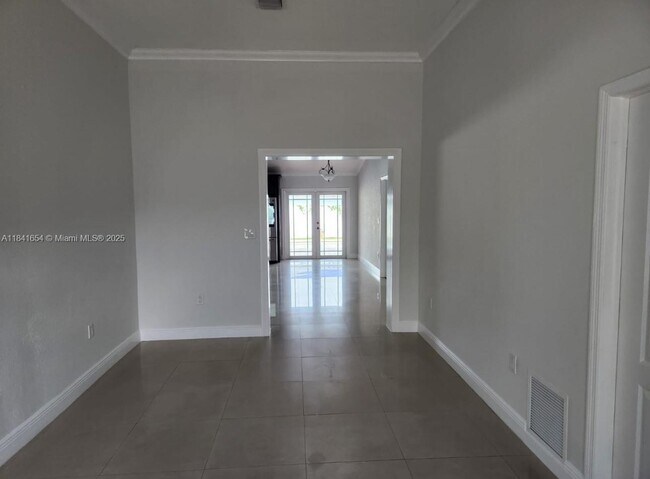 Building Photo - 17153 SW 149th Pl