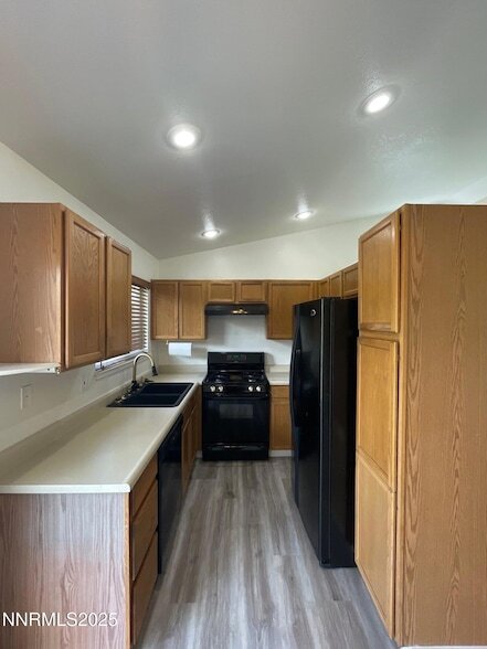 Building Photo - 8121 Big River Dr