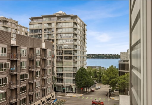 Building Photo - Stunning 1 bed condo in desirable Belltown and Lower Queen Anne! Available 3/7/26!