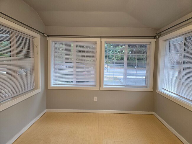 Building Photo - 12911 Gravelly Lake Dr SW