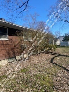 Building Photo - 493 Northfield Dr