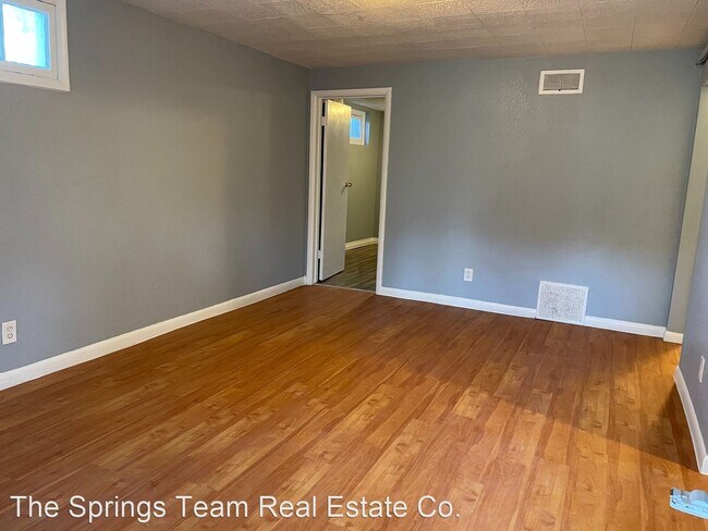 Building Photo - 2 br, 1 bath House - 546 1/2 St. Vrain Street