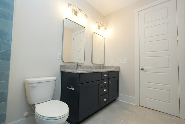 Building Photo - A beautiful home with 4 beds and 3 bath in...