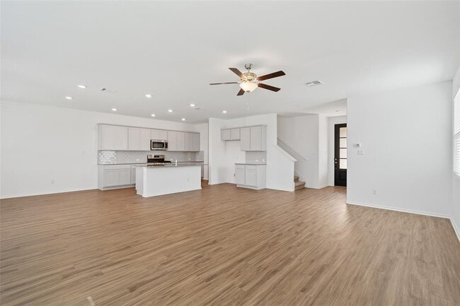 Building Photo - 301 Montauk Loop