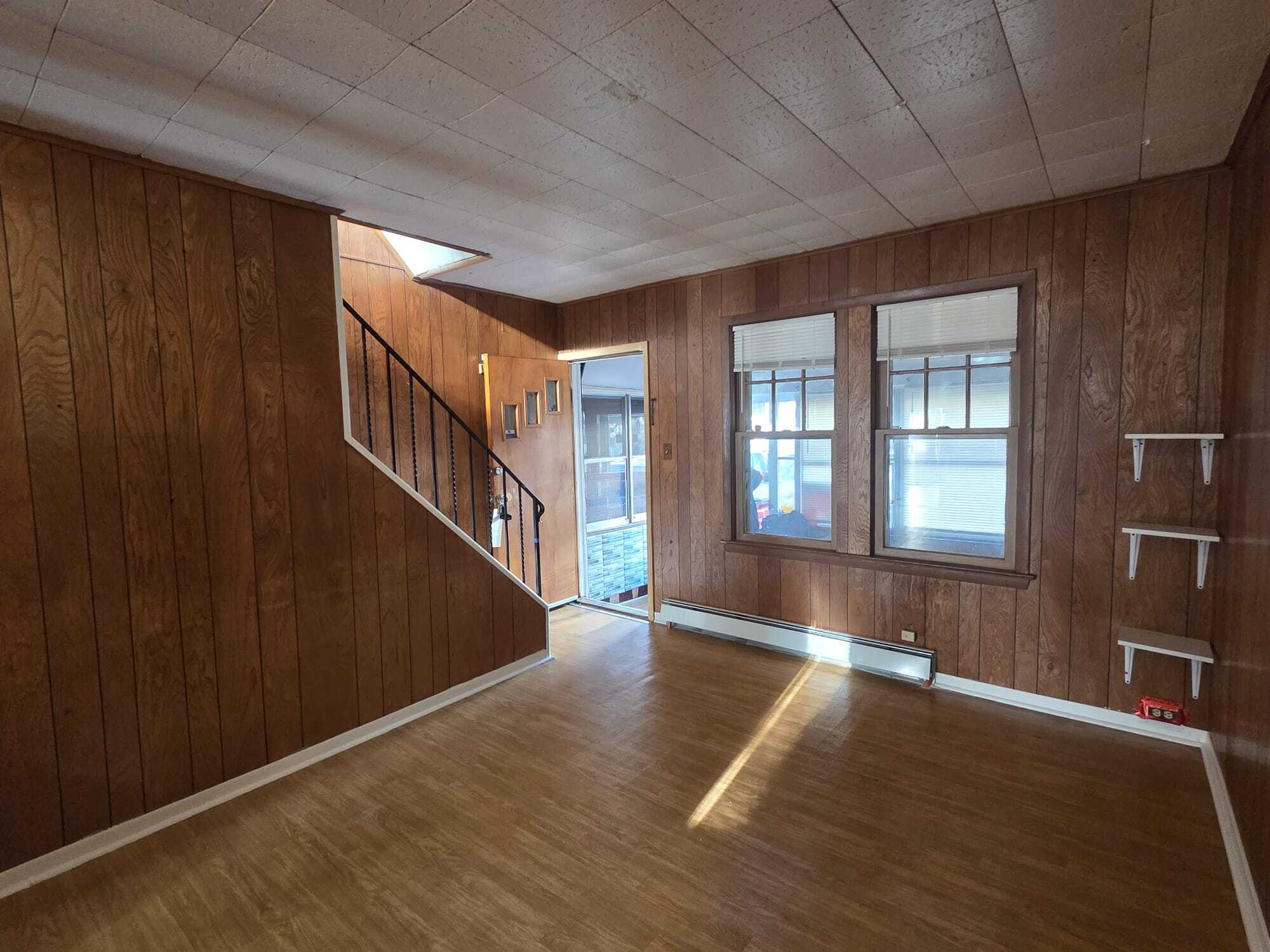 Building Photo - 301 S Logan Ave