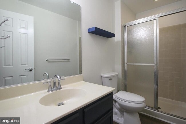 Building Photo - 436 N Park Dr