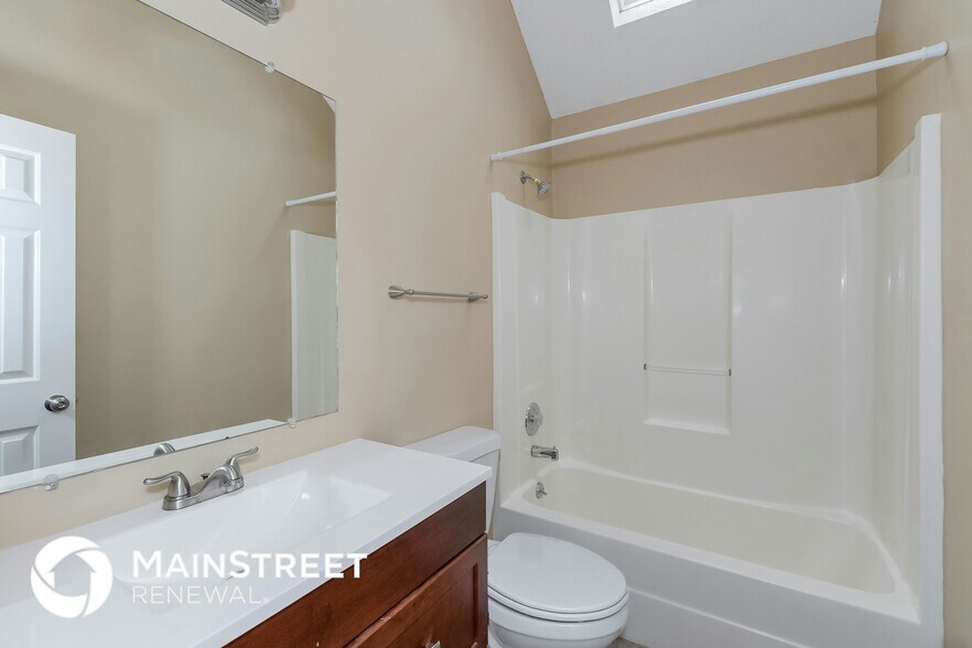 Building Photo - 324 Scotts Creek Pl