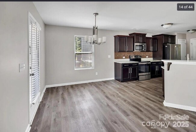 Building Photo - 2751 Bramble Ridge Ct