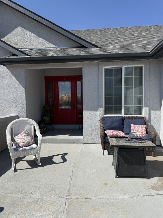 Building Photo - 48 Oak Leaf Ct