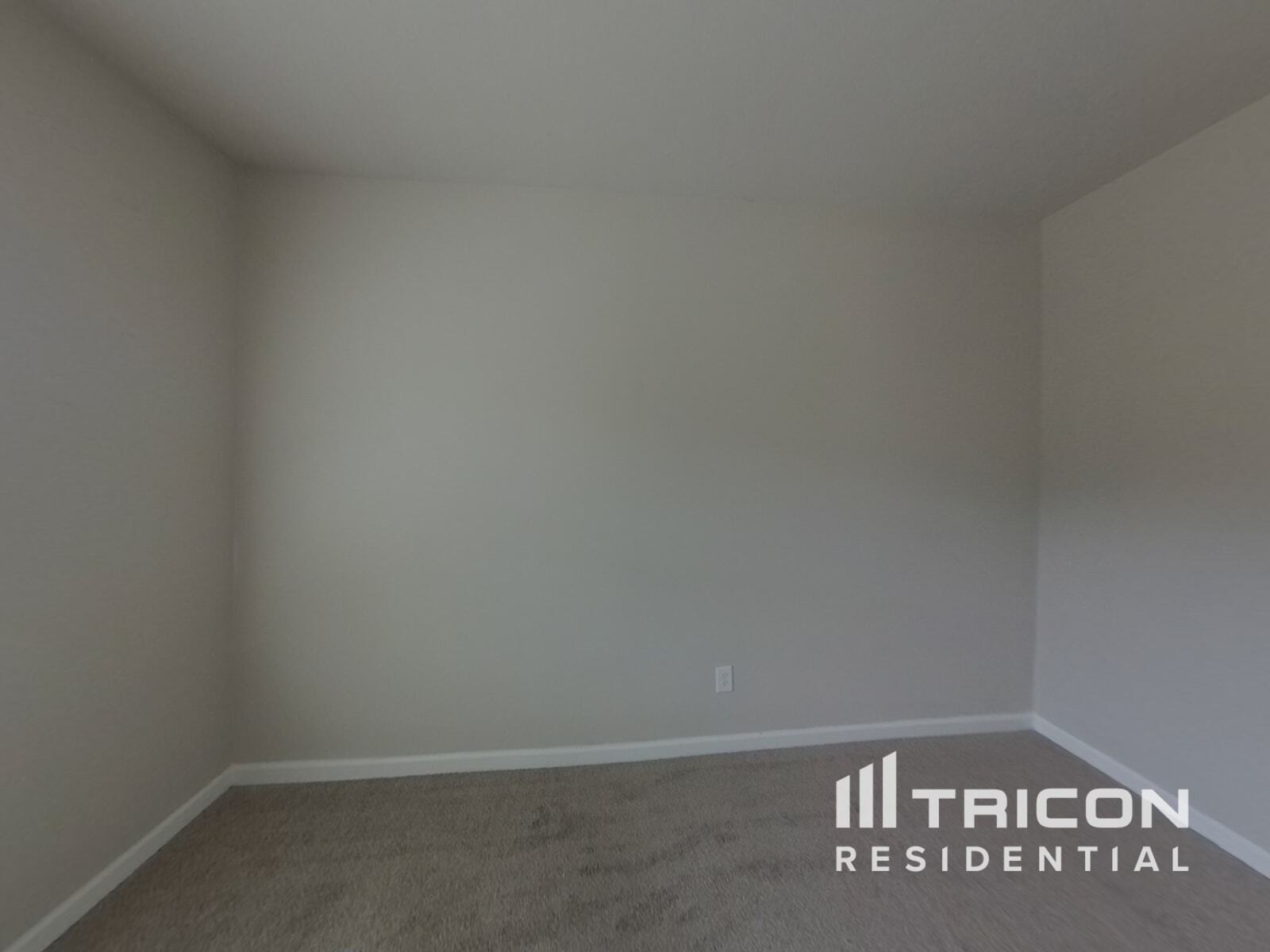 Building Photo - 2140 Dodson Woods Dr