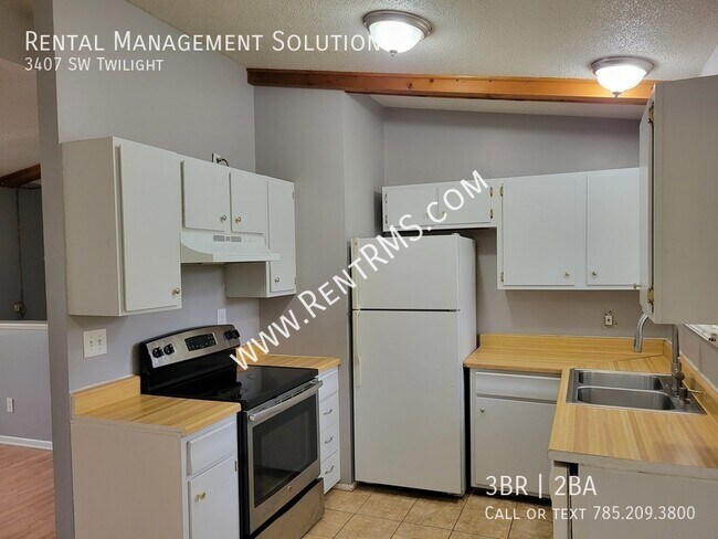 Building Photo - 3407 SW Twilight-