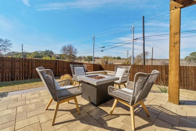 Building Photo - 310 Garcitas Cove