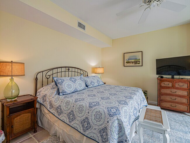 Building Photo - 8382 Satin Leaf Ct