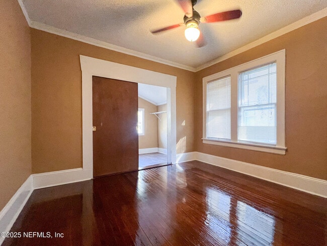 Building Photo - 2806 College St