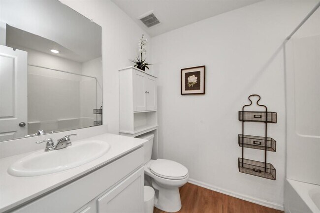 Building Photo - 7319 Clover Chase Dr