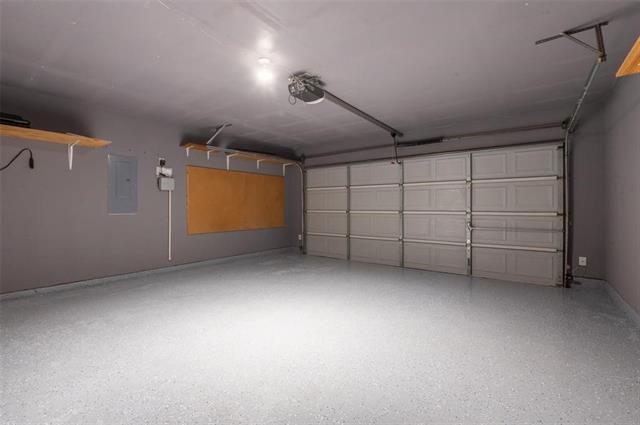 Building Photo - 1637 Thornhill Ln