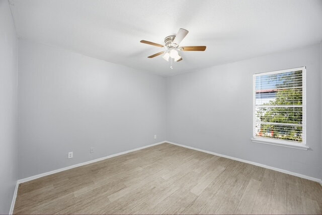 Building Photo - 430 Kendalia Ave