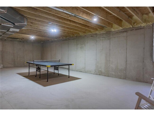 Building Photo - 1574 Edgebrook Ln