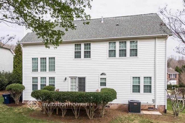 Building Photo - 15832 Hollingbourne Rd