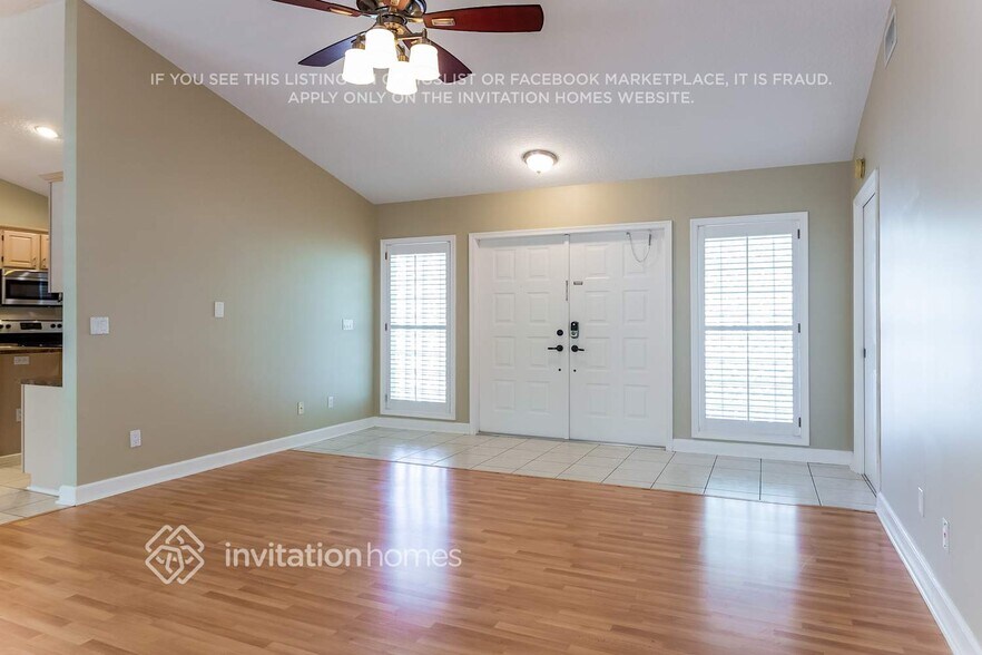 Building Photo - 13740 Cromer Ct