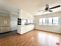 Building Photo - 127 Loma Vista St