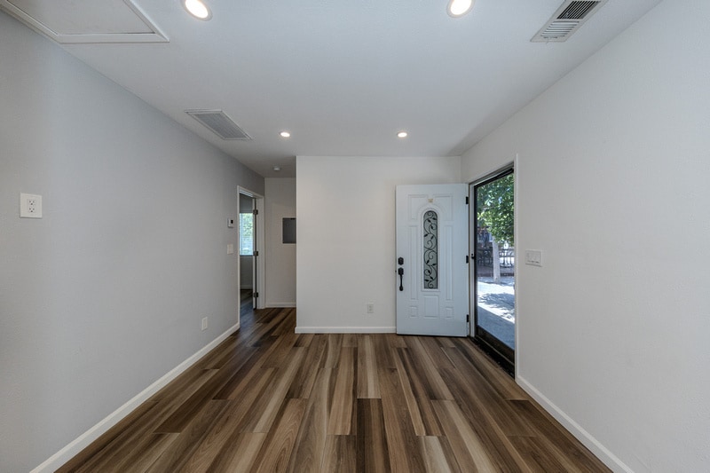 Building Photo - 4710 Townsend Ave