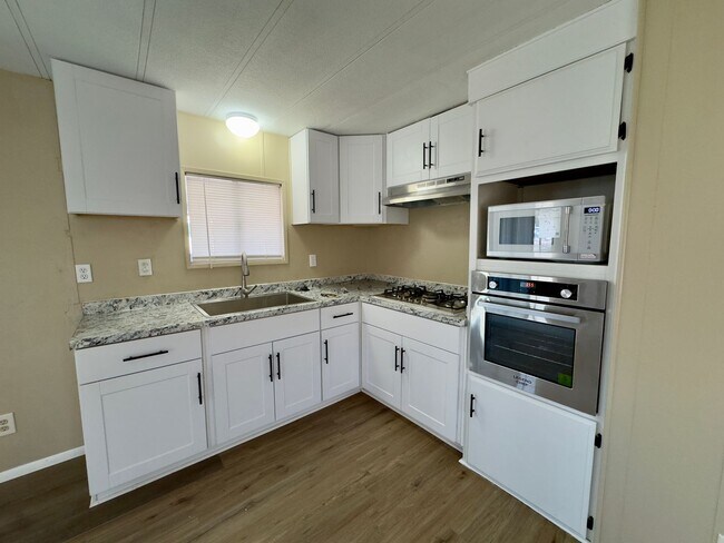 Building Photo - Affordable home