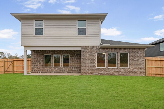 Building Photo - 401 Magnolia Ln
